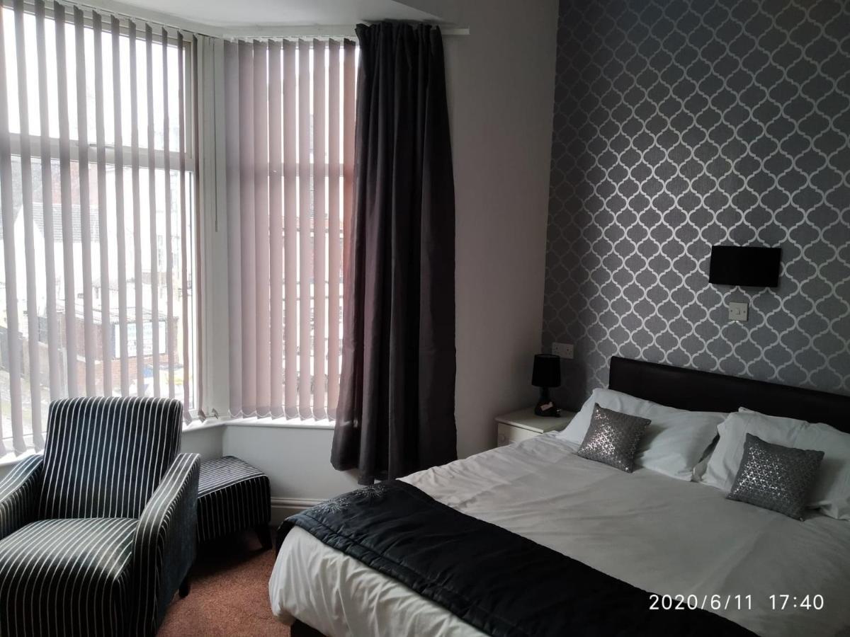 Suite,1000921512:JPEG