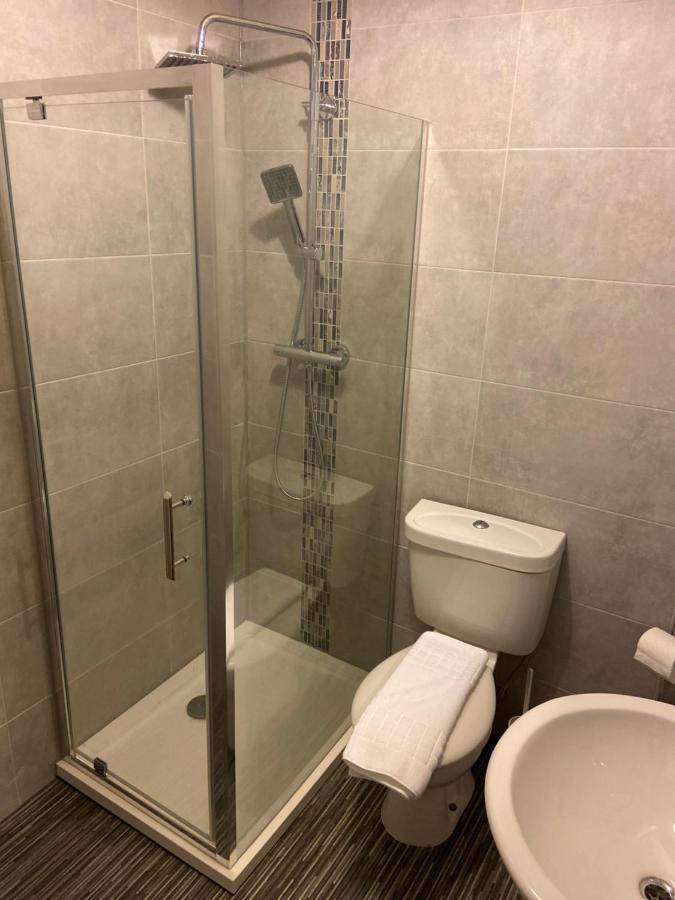 Habitación Individual con baño compartido