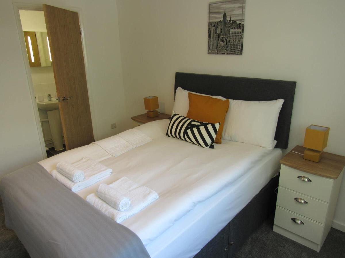 Grande Chambre Double avec Salle de Bains Privative