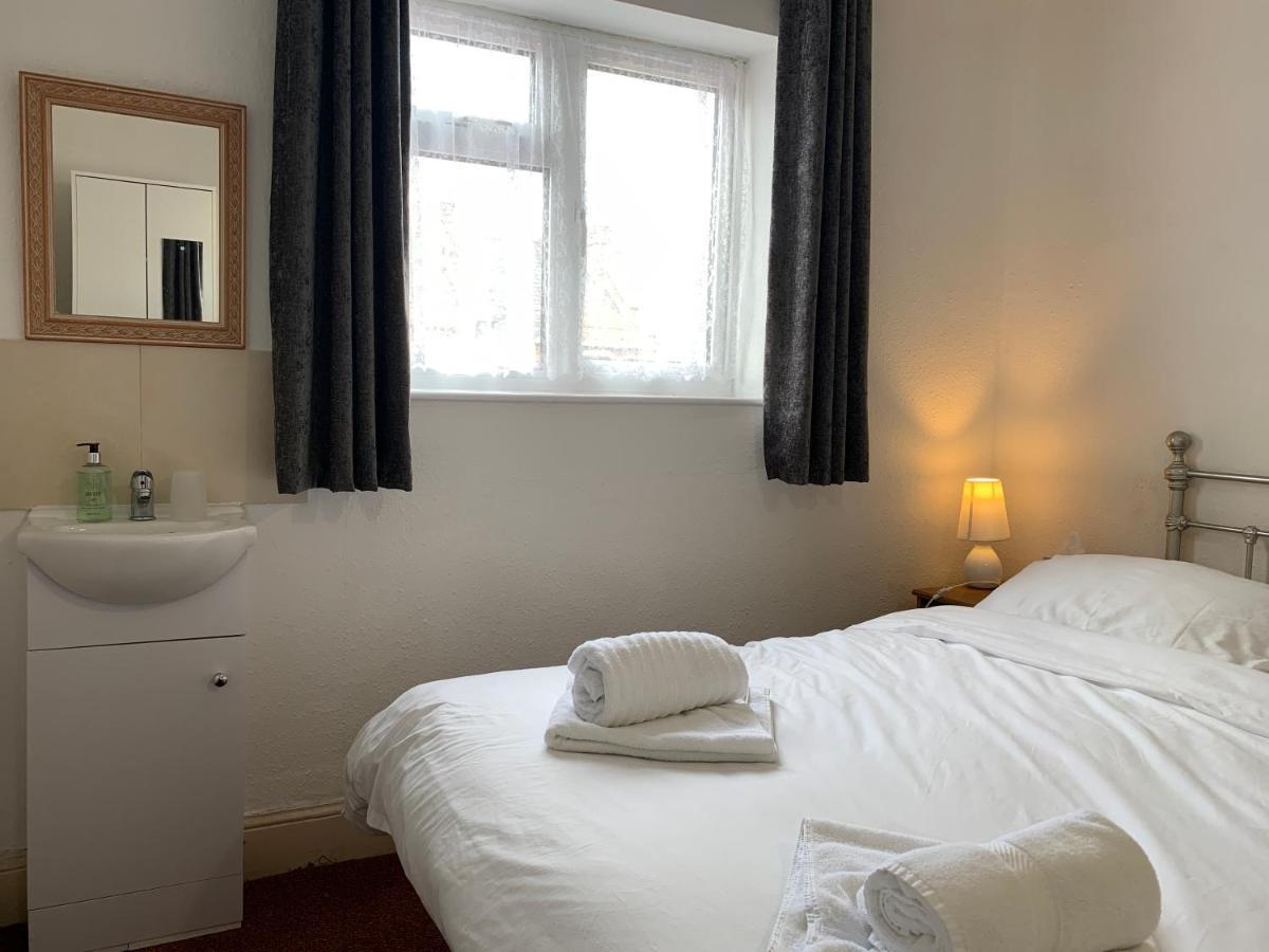 Chambre Double avec Salle de Bains Commune