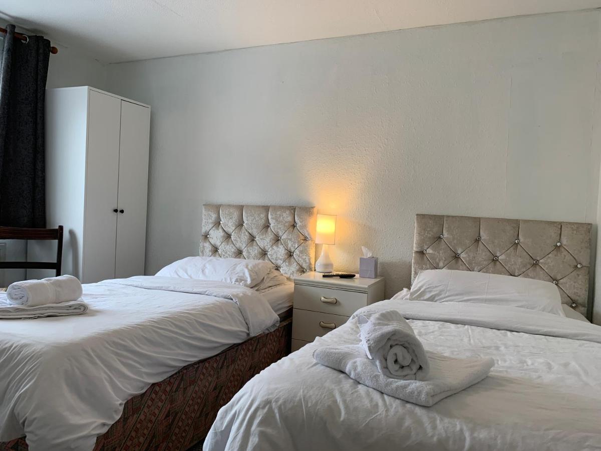Chambre Lits Jumeaux Standard avec Salle de Bains Commune