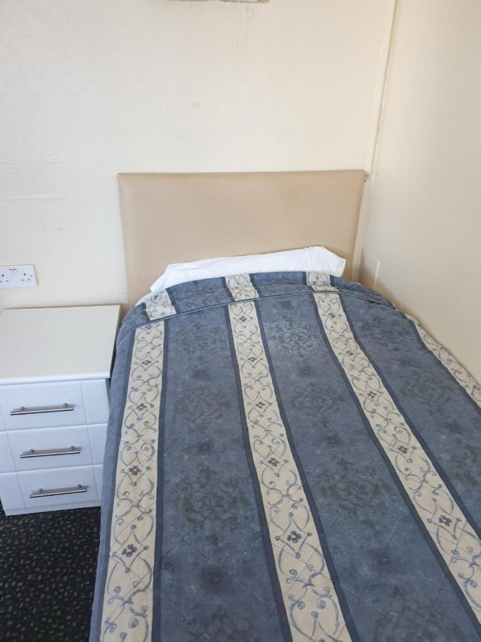 Eenpersoonskamer met Gedeelde Badkamer