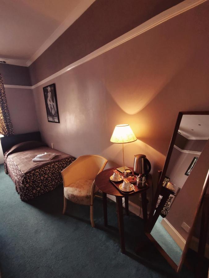 Standard Twin Room,1011618694:JPEG