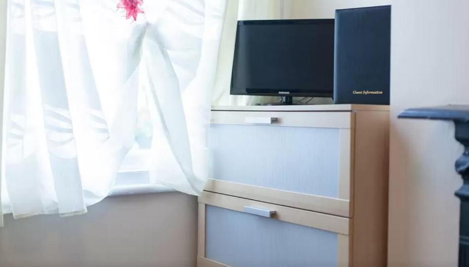 Quarto Duplo com Casa de Banho Partilhada