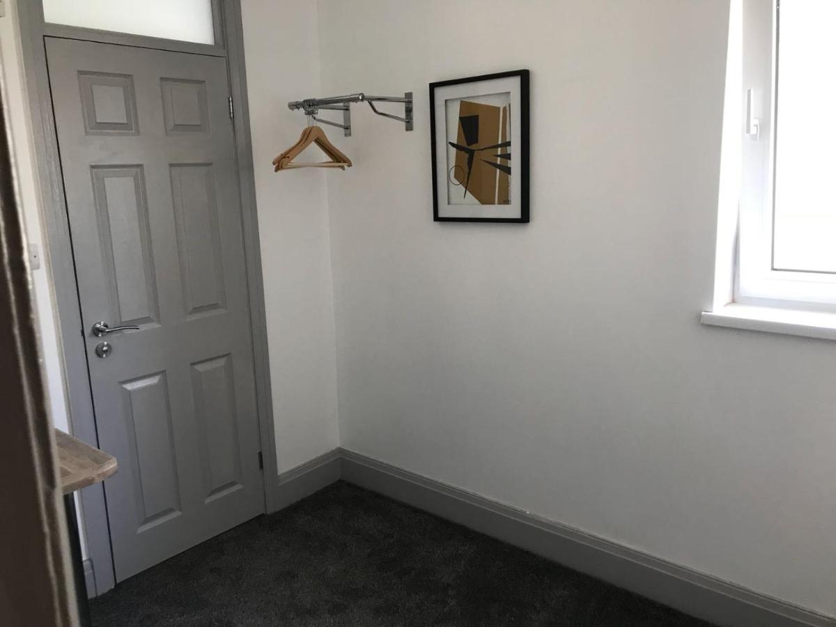 Single Room with Private Bathroom,1545967789:JPEG