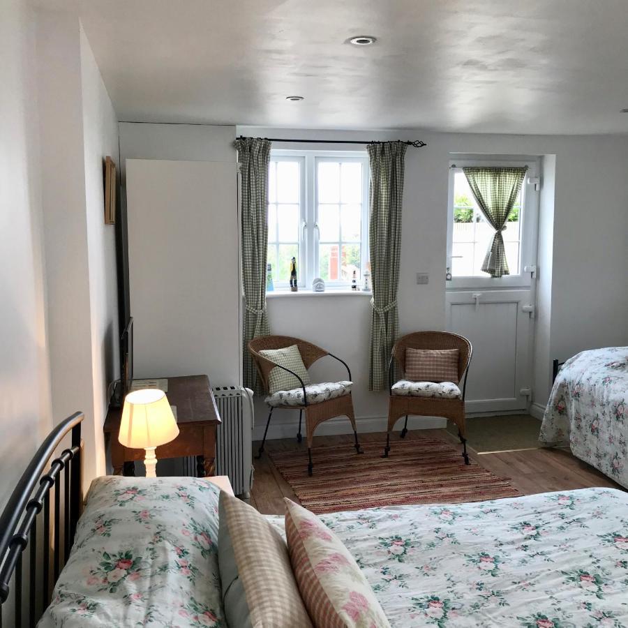 Comfort Triple Room with Shower