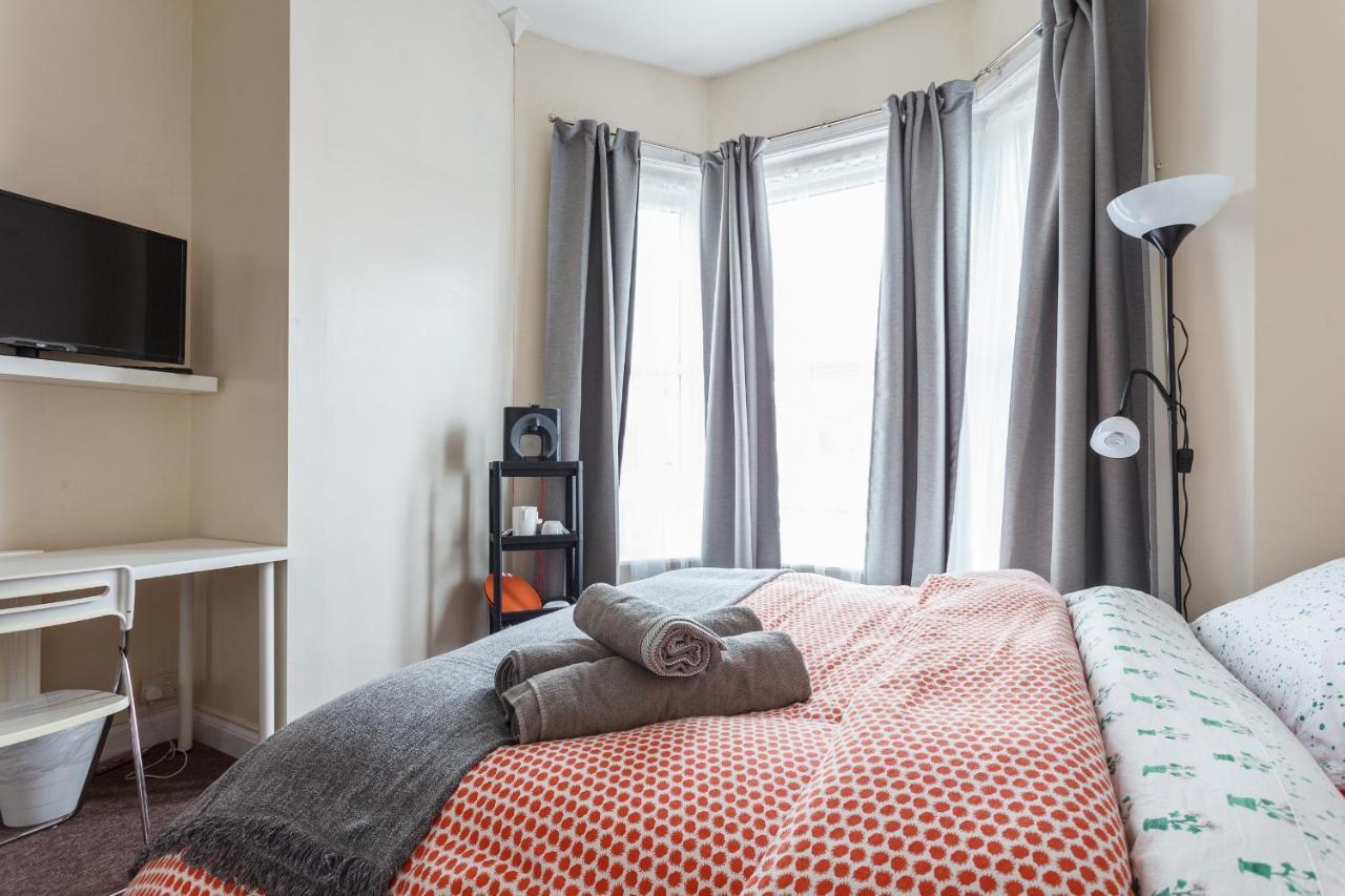 Habitación Doble con baño privado