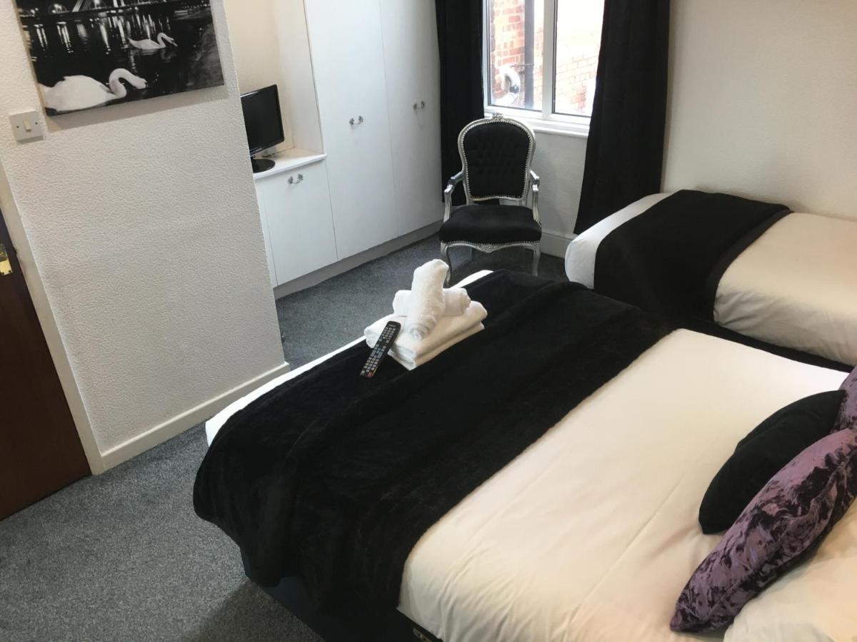Triple Room with Private Bathroom