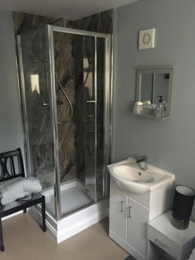 Single Room Shower,1047630826:JPEG