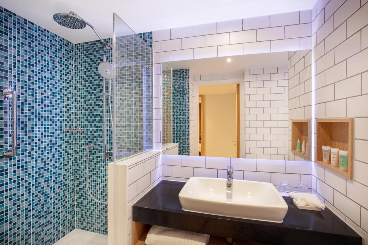 2 Single Standard (25sqm)