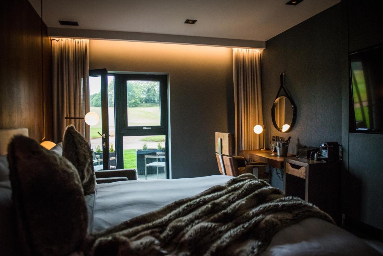 Cave Room Golf View