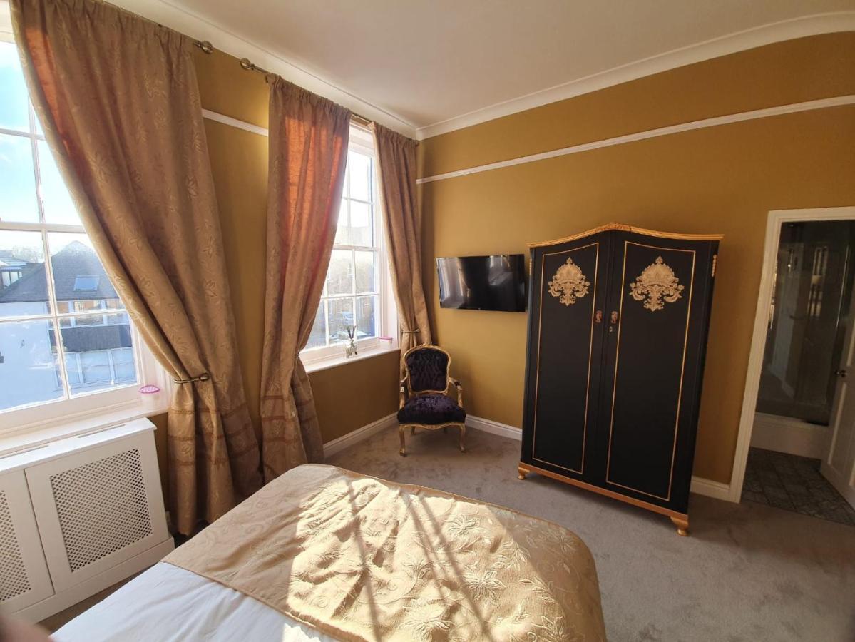 Deluxe Double Room with Shower