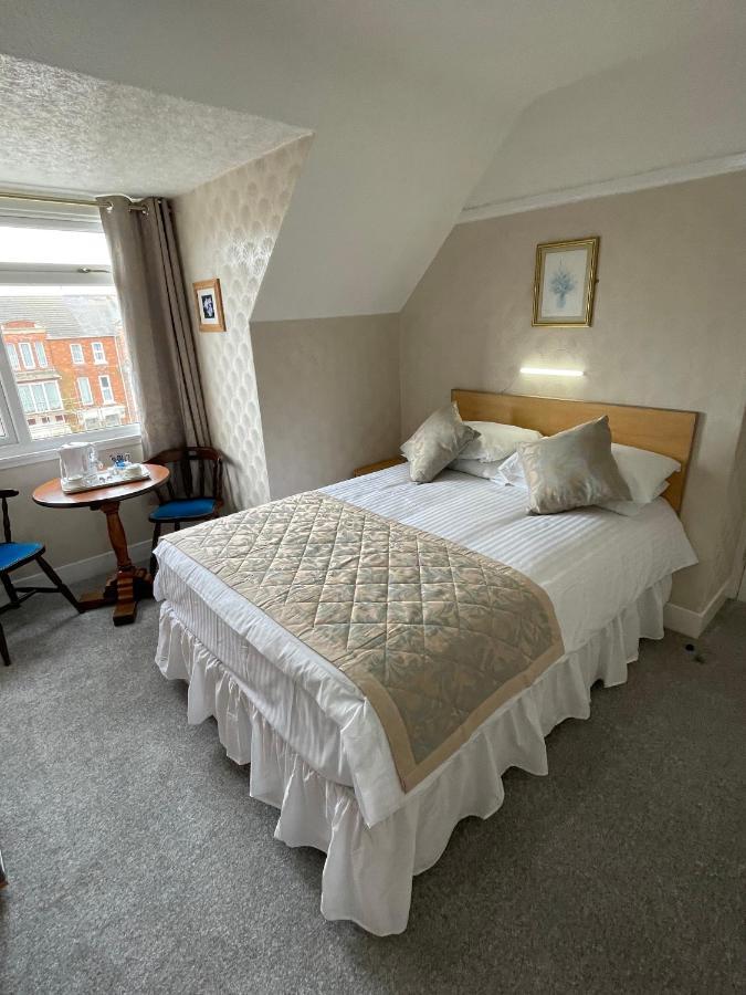 Standard Double Room - Shared