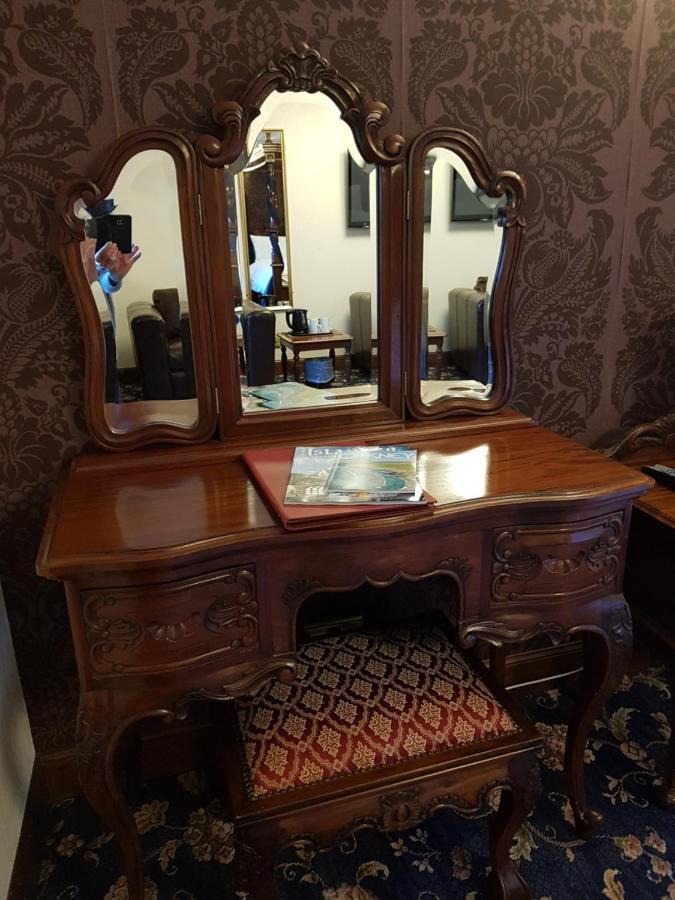 Deluxe King Room,1094142678:JPEG