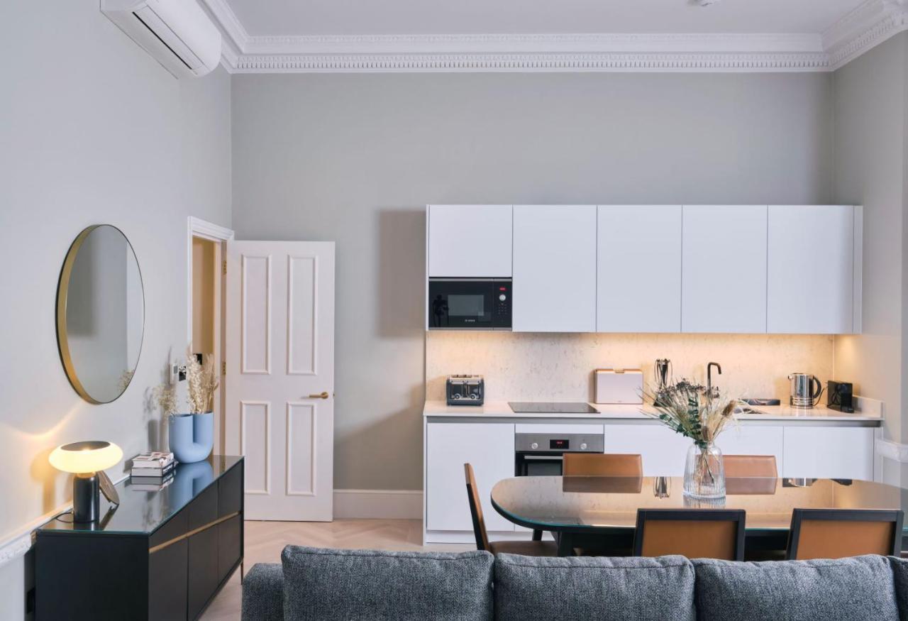 Three-Bedroom Apartment at 20 Cadogan Gardens,1099493058:JPEG