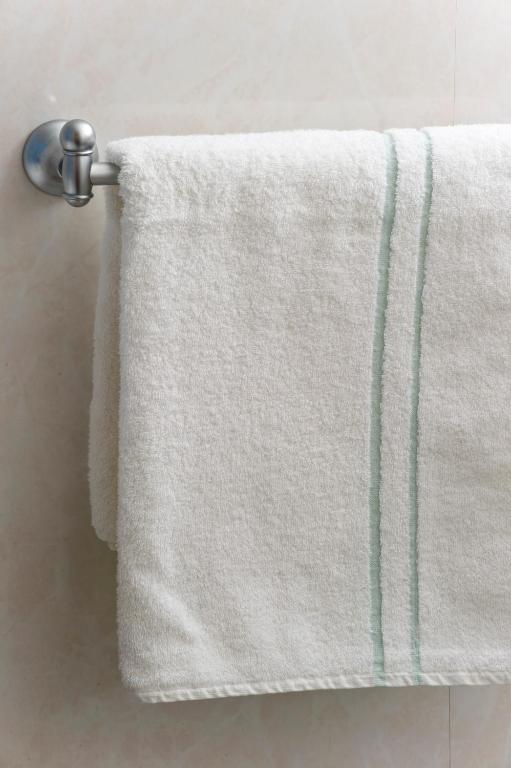 Quarto Individual com Banheiro Compartilhado