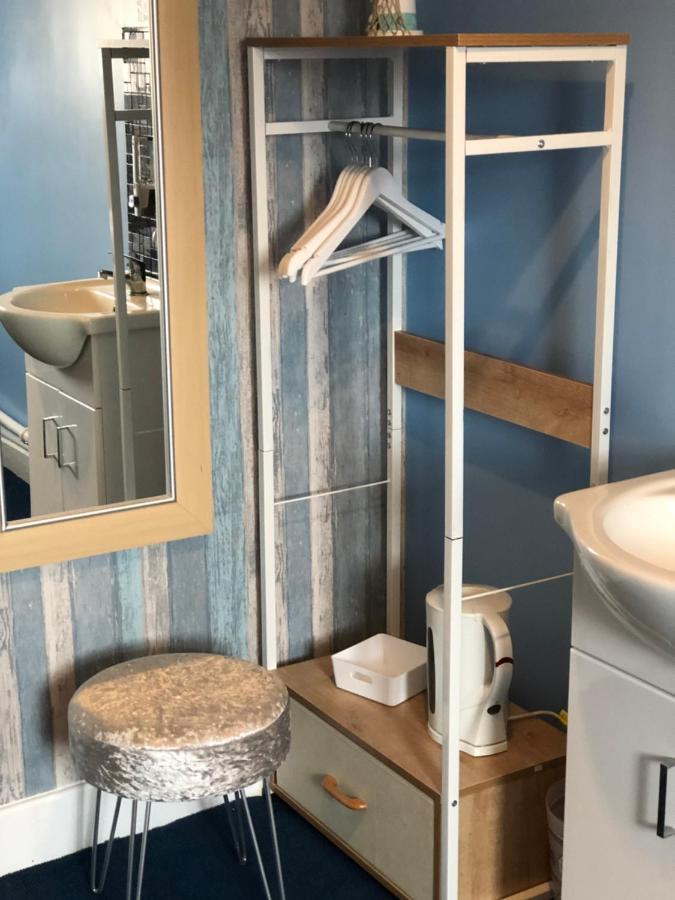 Double Room with Shared Bathroom,1101033441:JPEG