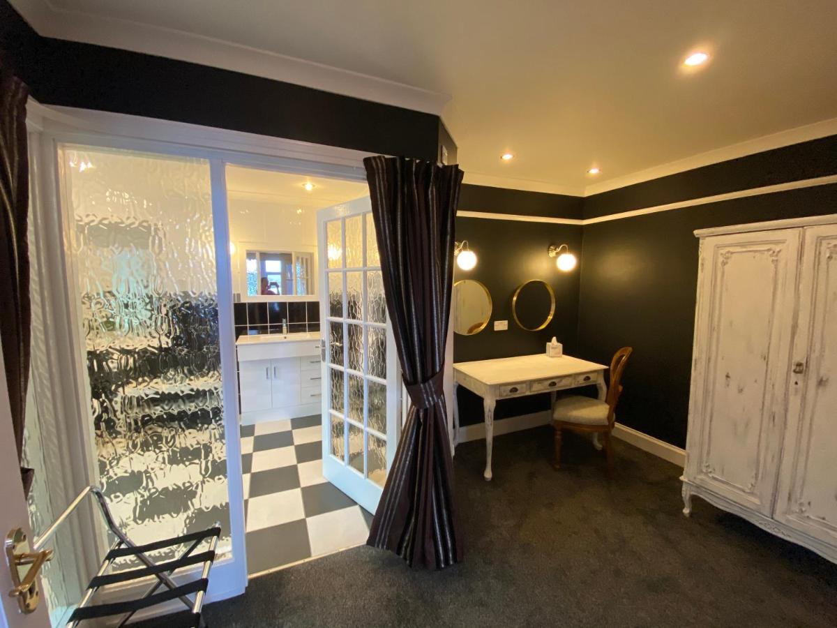 Suite with Sea View(Sleeps 2)