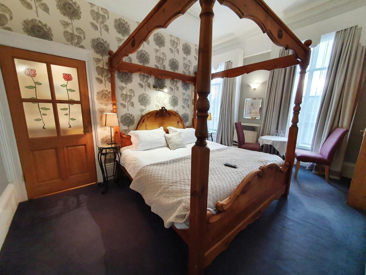Double Room with Four Poster Bed,1106570442:JPEG