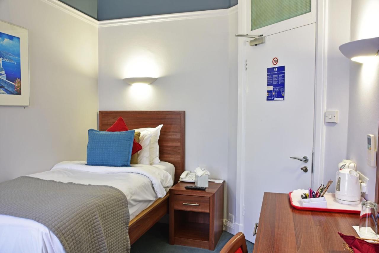 Single Room,1652744018:JPEG