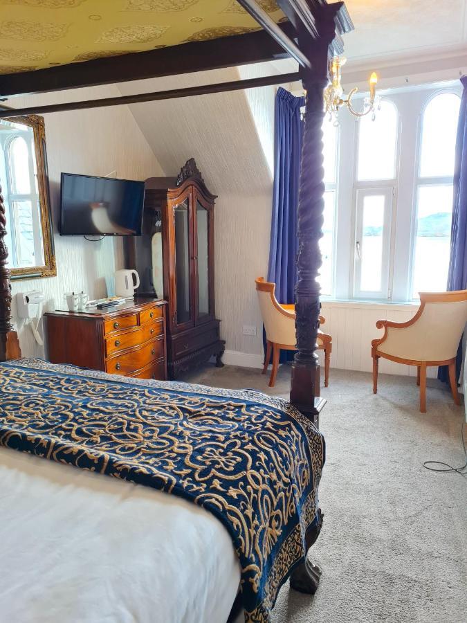 Four Poster Room Sea View
