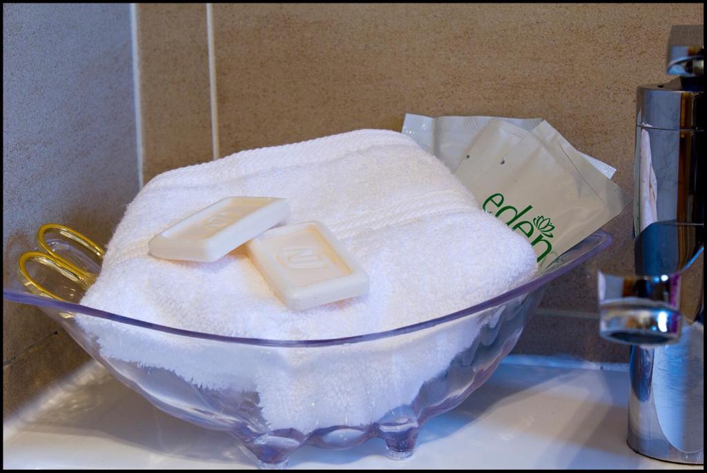 Double Room,11125138:JPEG