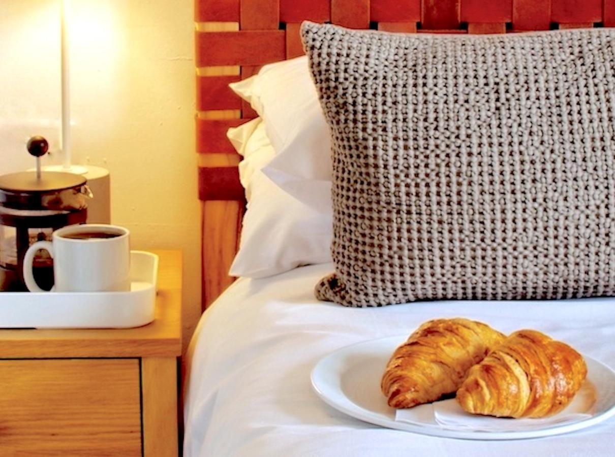 Standard Zimmer mit Kingsize-Bett