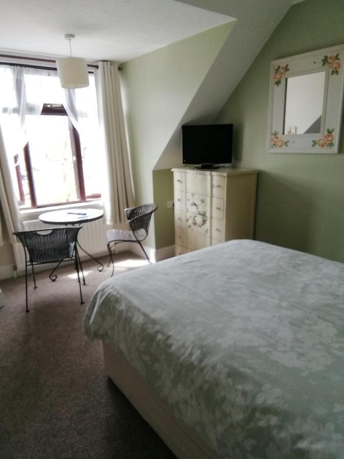 Classic Double Room with Shower