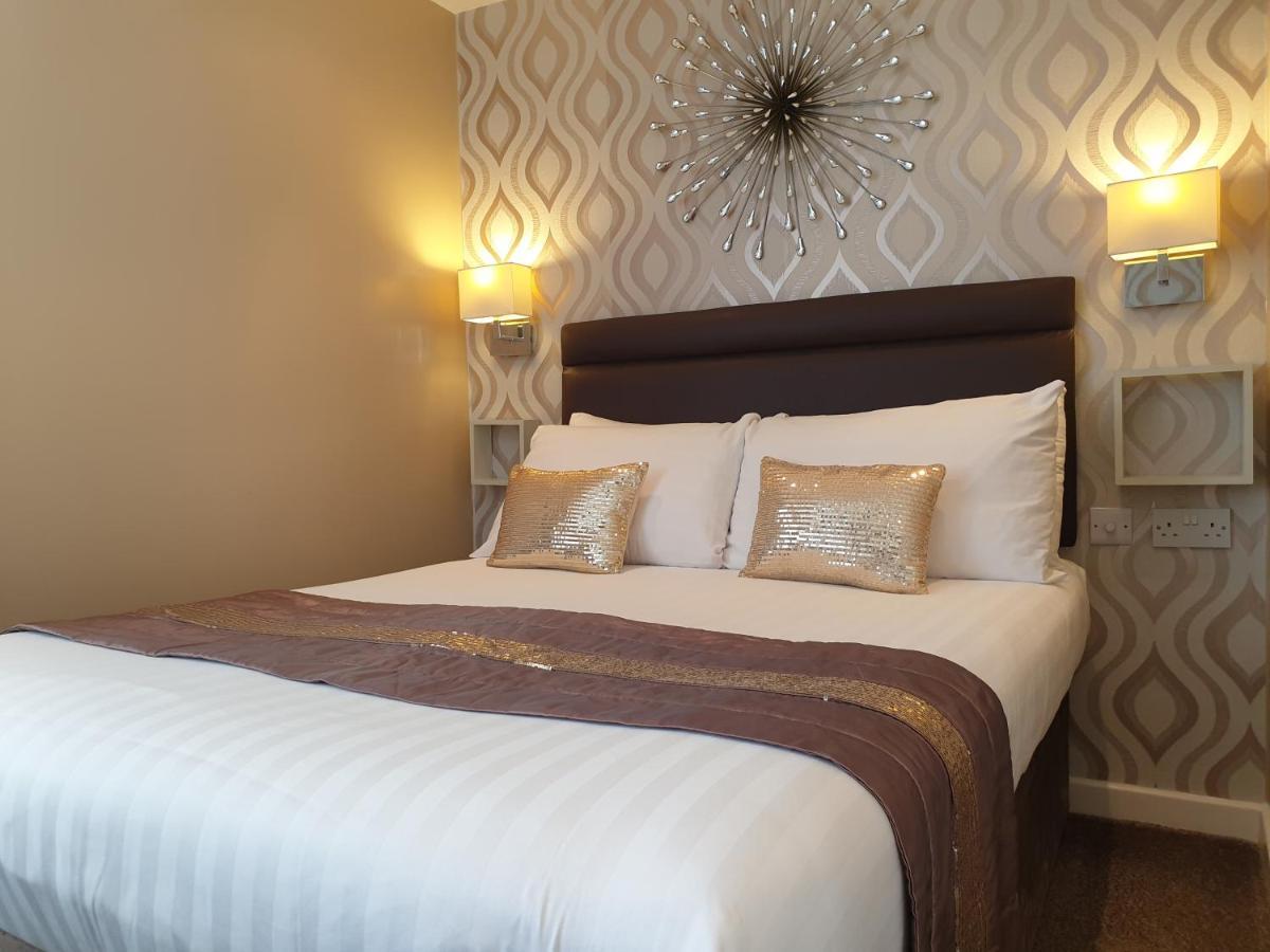 Standard Family Room,1117129749:JPEG