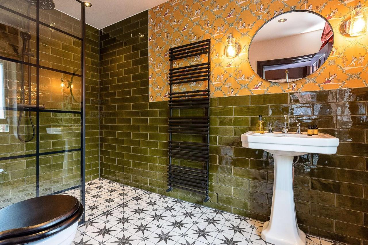 Double Room with Four Poster Bed,1123865925:JPEG