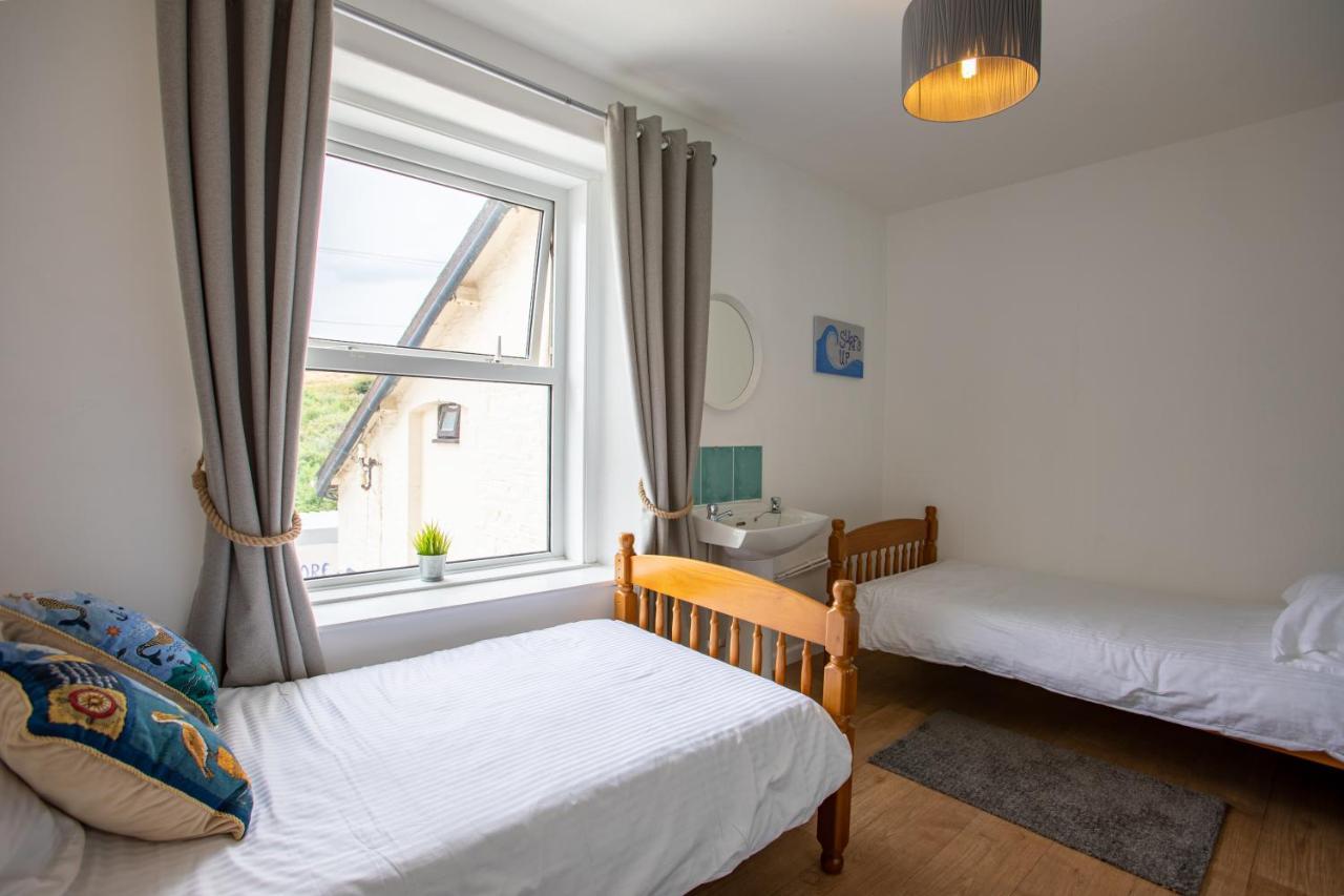 Twin Room,1526161588:JPEG