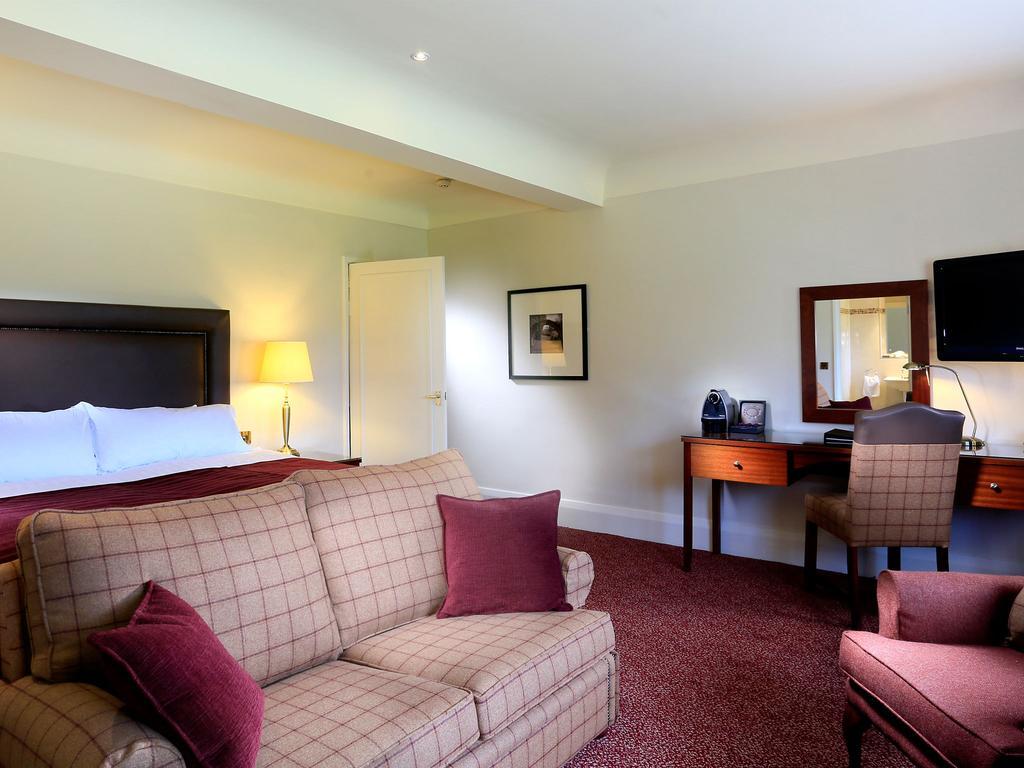 Deluxe King Room,113040156:JPEG