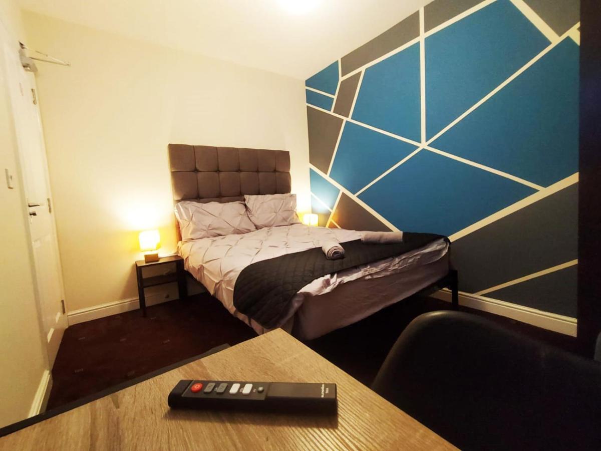 Chambre Double avec Salle de Bains Commune