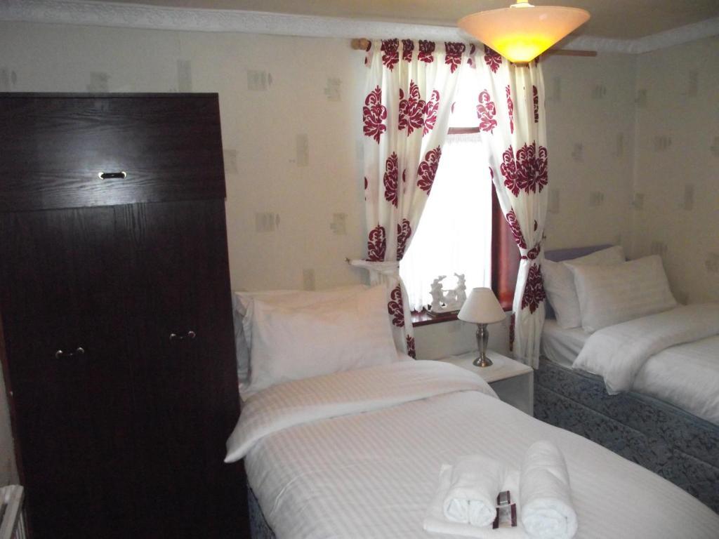 Twin Room,56743417:JPEG