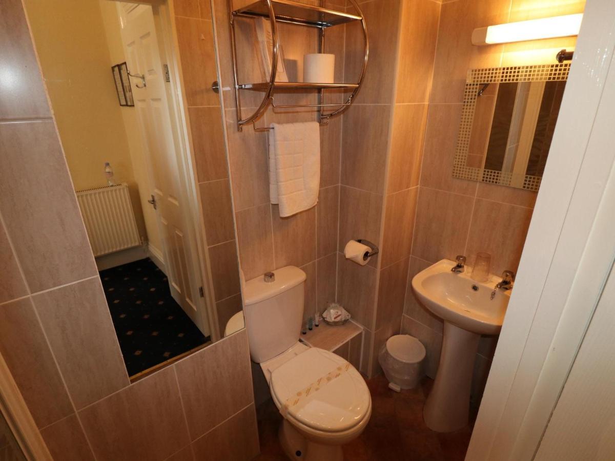 Small Single Room
