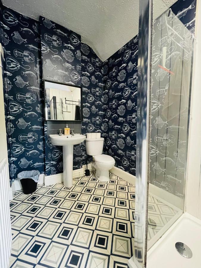 Family Room with Private Bathroom,1163593701:JPEG