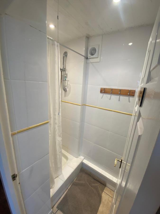 Double Room with Private Bathroom,1169345284:JPEG