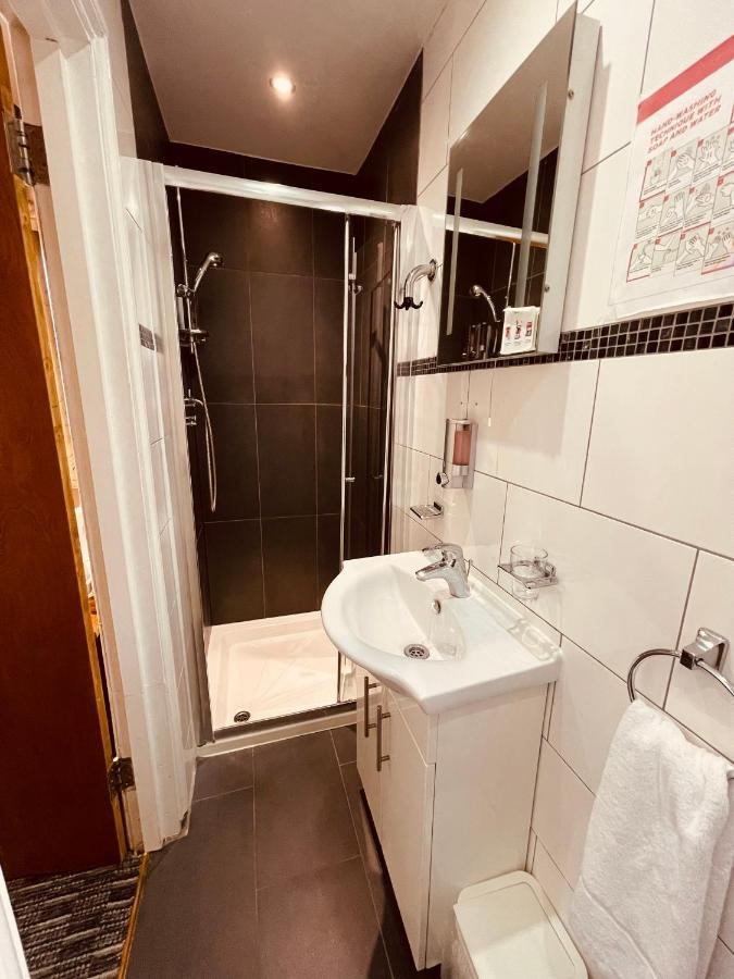 Budget Compact Double Without Window
