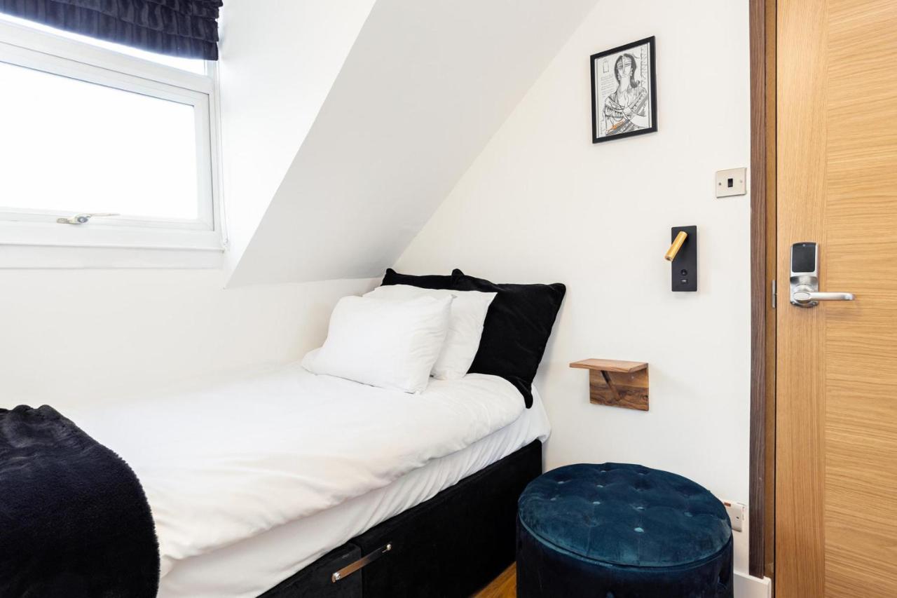 Loft Compact Single Room,1175303496:JPEG