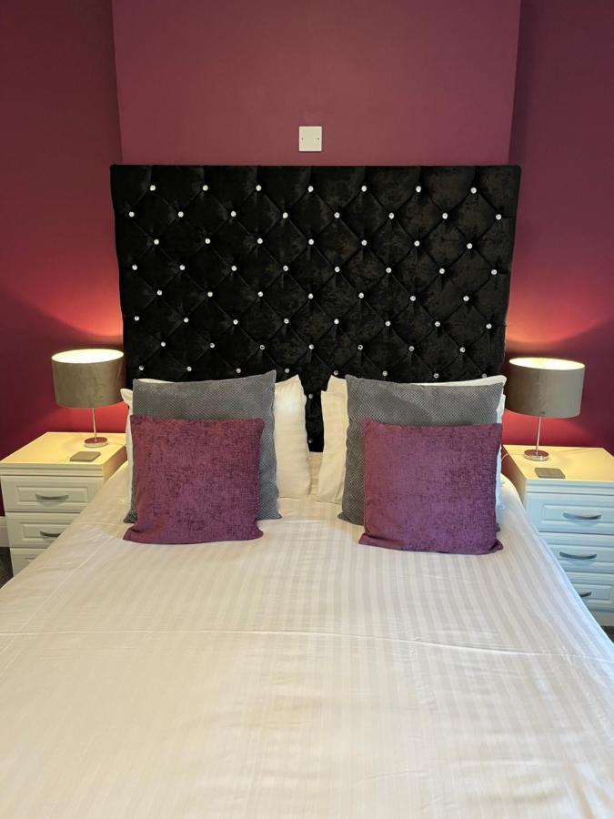 King Room,1705595090:JPEG