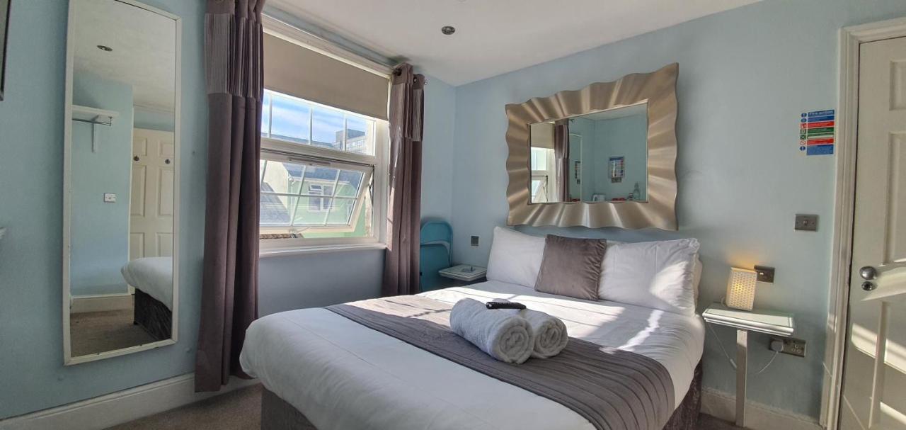 Habitación Doble con baño privado
