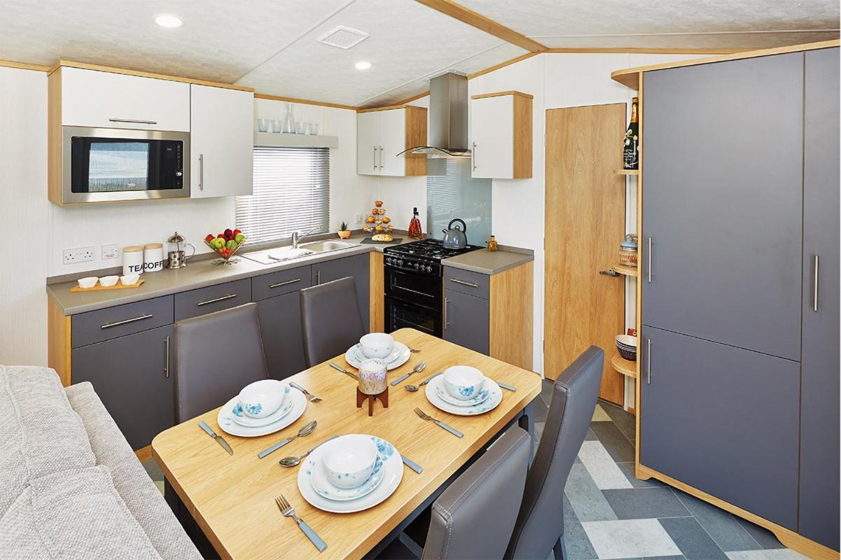 4 Berth Luxury Caravan