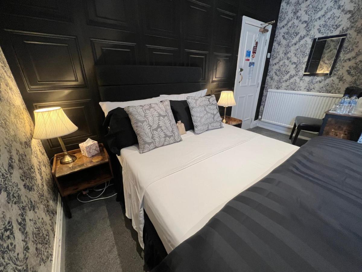 Double Room with Private Bathroom,1182247351:JPEG