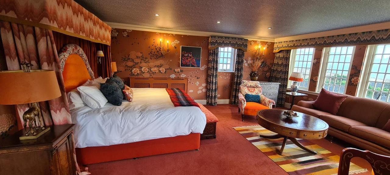 Deluxe Suite with Sea View