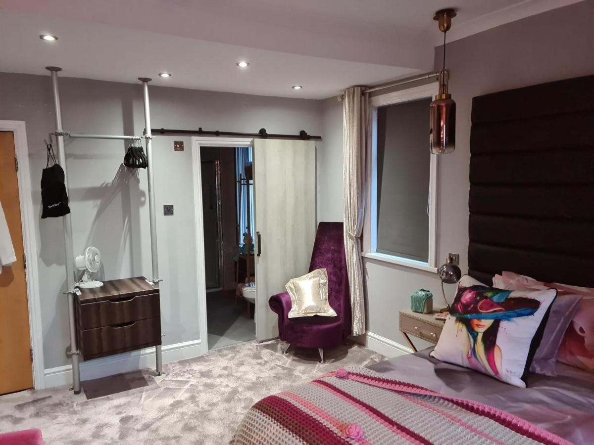 Standard King Room