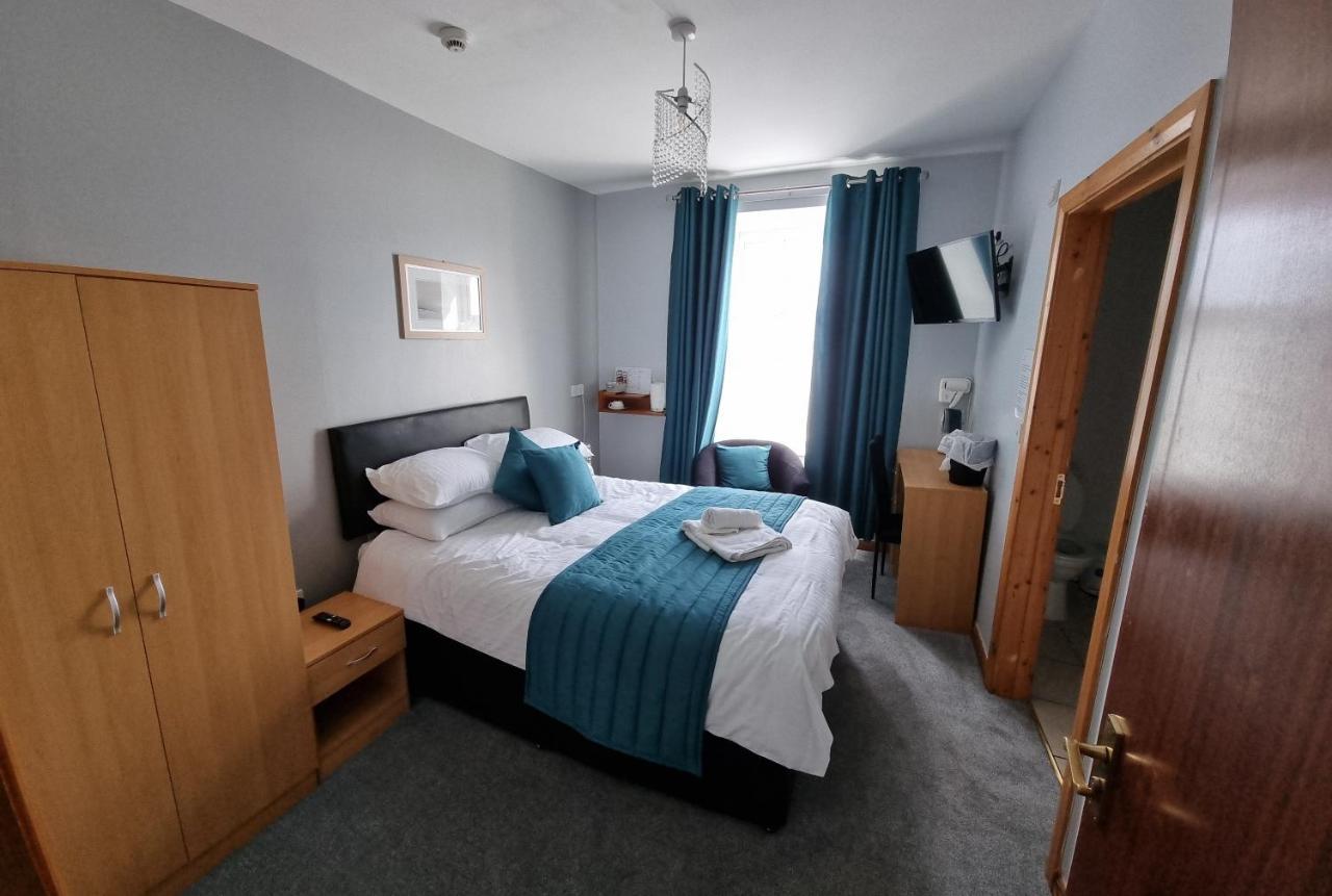 Double Room with Shower