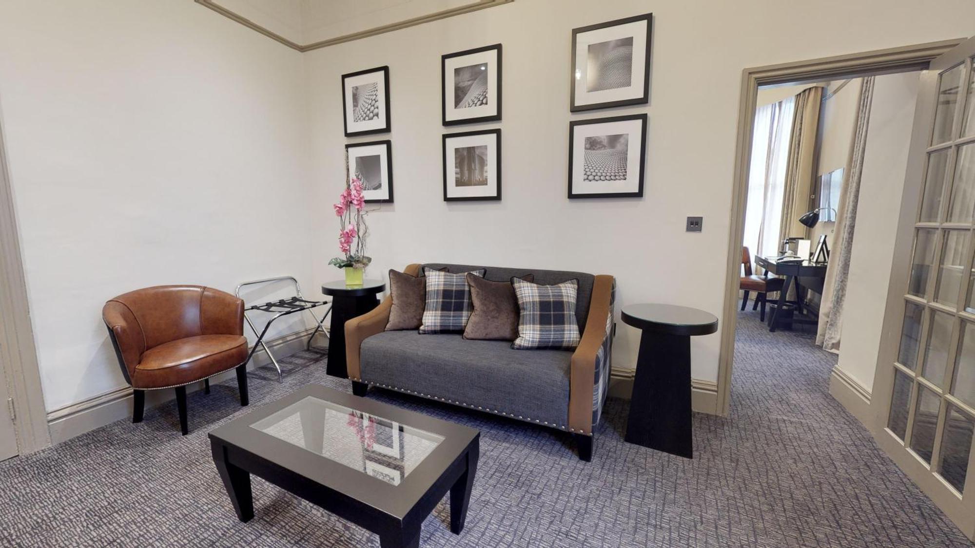 Deluxe Suite