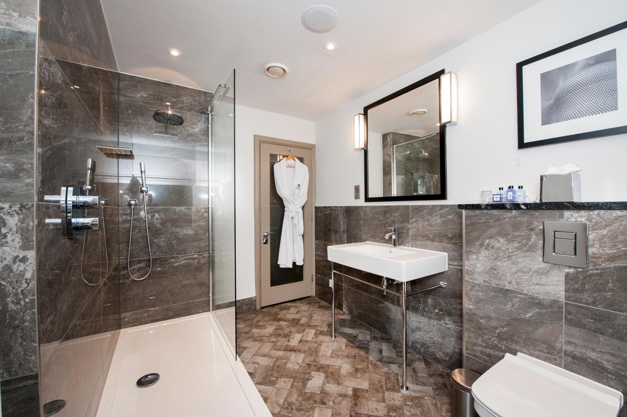 Superior Deluxe Double or Twin Room