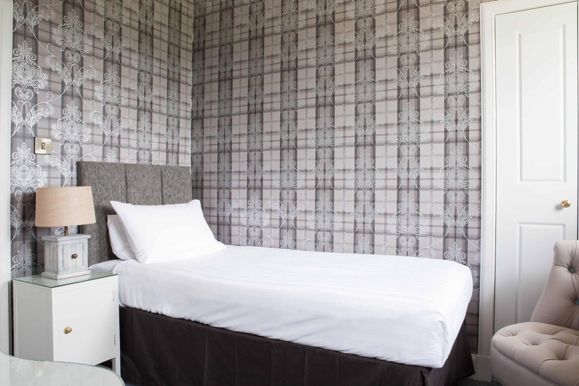 Classic Single Room - Non-Smoking,1707886382:JPEG