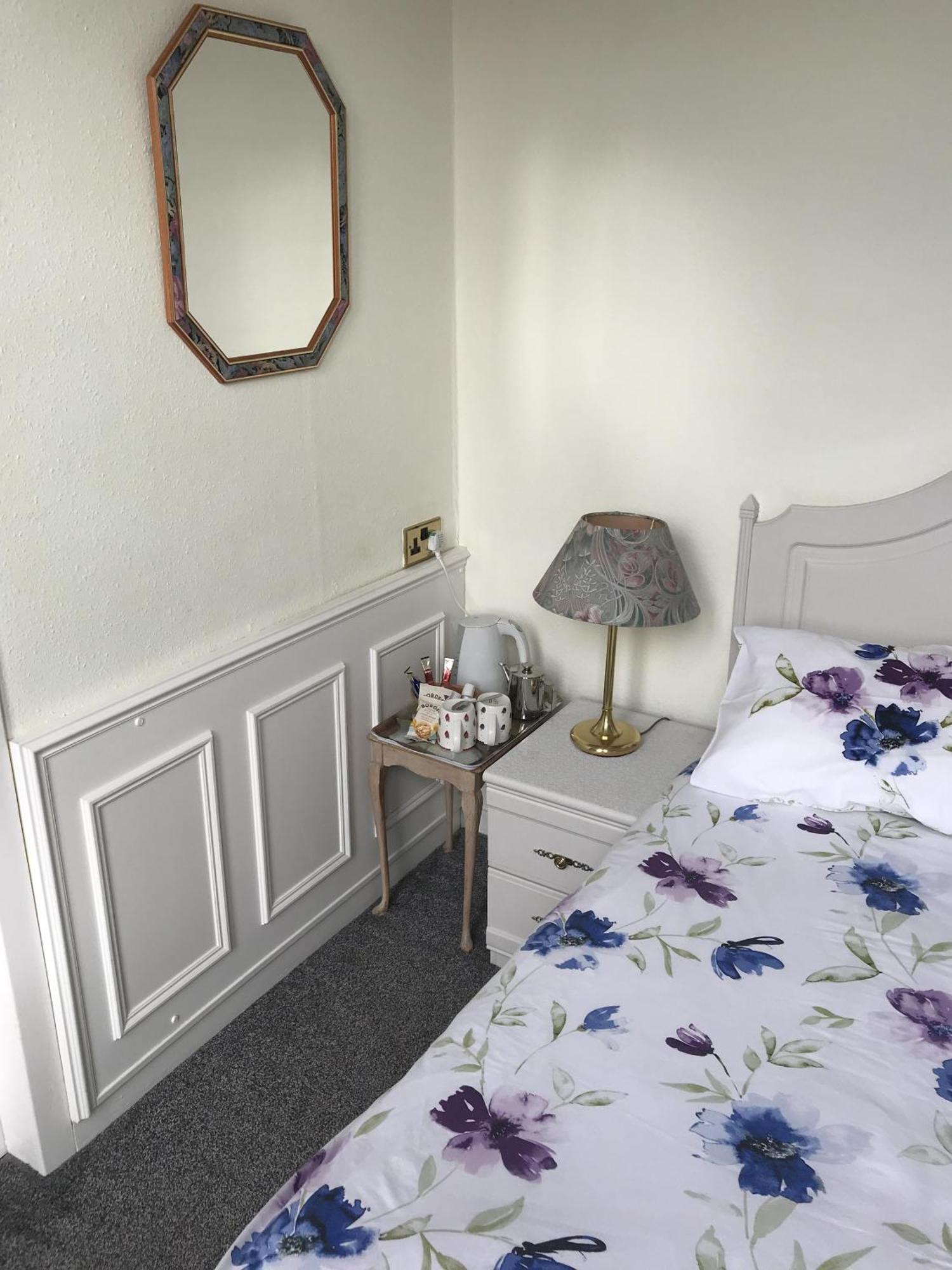Double Room with Ensuite Bathroom